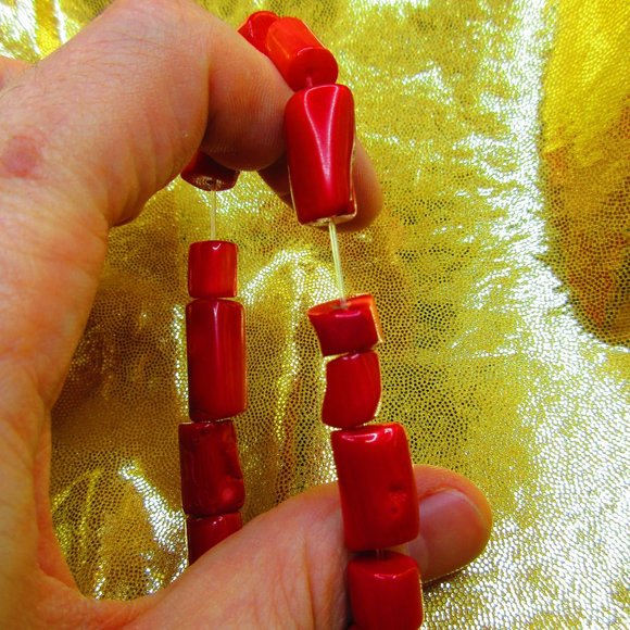 Red Coral Nuggets 7" Stretchy Gemstone Bracelet - Picture 3 of 3
